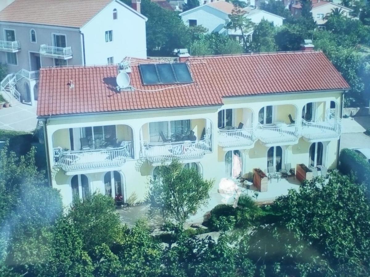 Ana Rooms Krk Town Exterior foto