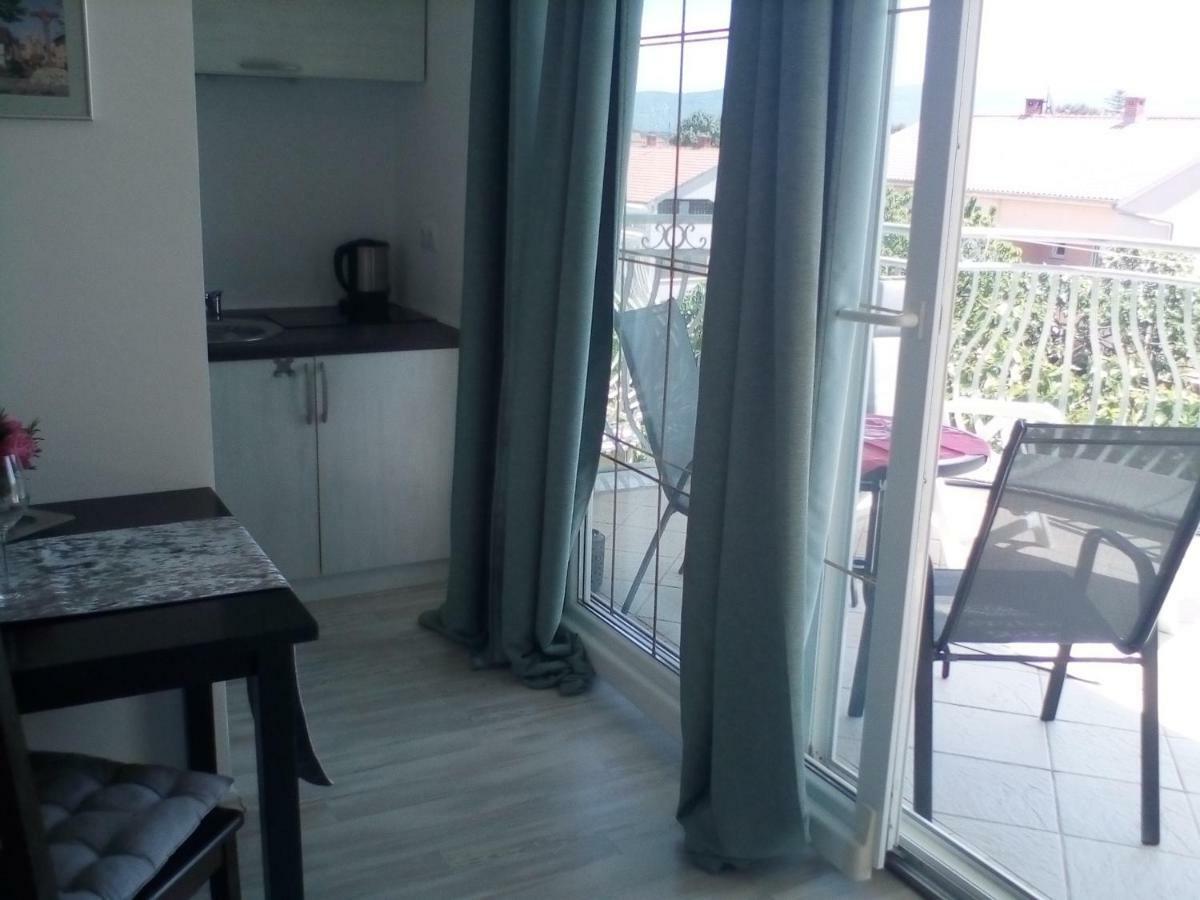 Ana Rooms Krk Town Exterior foto